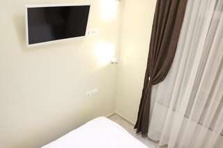 Хостелы CIello Hostel Львов Двухместный номер с 1 кроватью-6